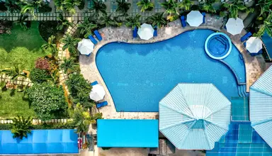 Pearle Beach