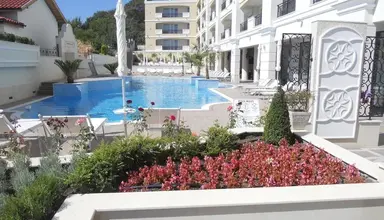 Penelope Palace