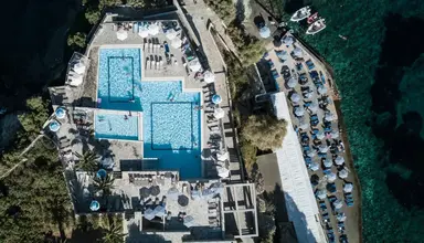 Peninsula Resort & Spa