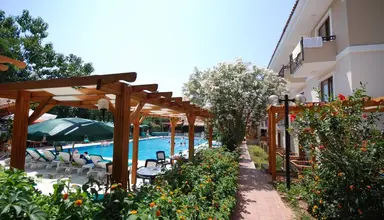 Perdikia Beach