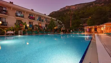 Perdikia Beach
