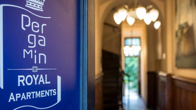 Pergamin Royal Apartments