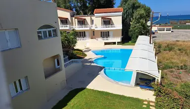 Perla Beach (Agia Marina)