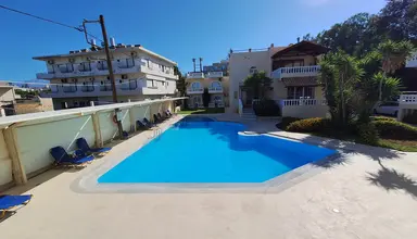 Perla Beach (Agia Marina)