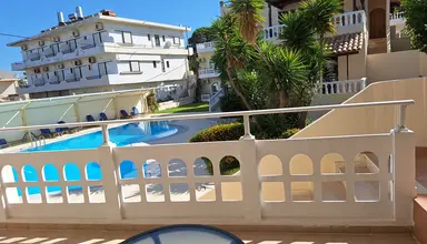 Perla Beach (Agia Marina)
