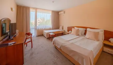Perla Plaza