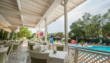 Perla Plaza