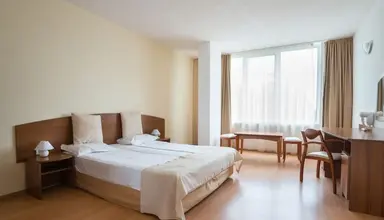Perla Plaza