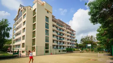 Perla Plaza