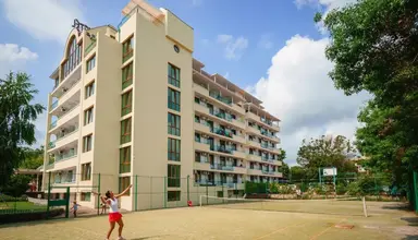 Perla Plaza