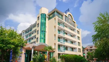 Perla Plaza