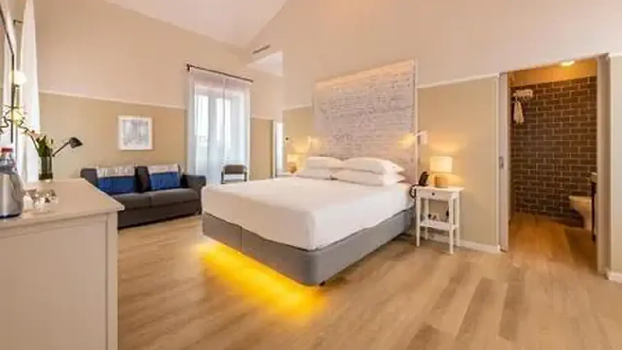 Pestana Fisherman Village