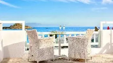 Petinos Beach