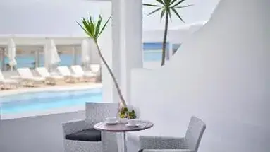 Petinos Beach