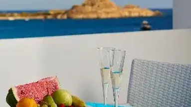 Petinos Beach