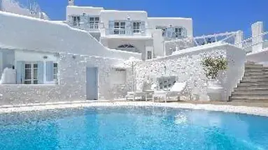 Petinos Beach