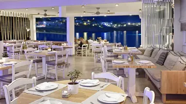 Petinos Hotel