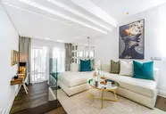 Petit Palace Suites