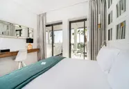 Petit Palace Suites