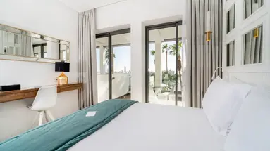Petit Palace Suites