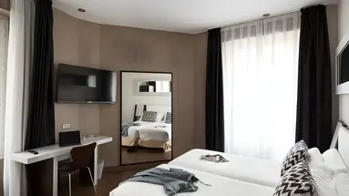 Petit Palace Triball
