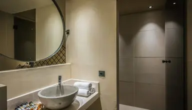 Petousis & Suites