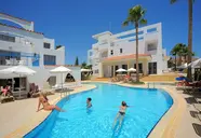Petrosana Hotel Apts