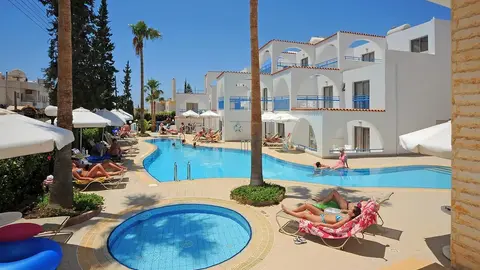 Hotel Petrosana Hotel Apts