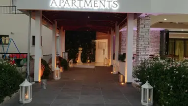 Petsas Apartments (Coral Bay)