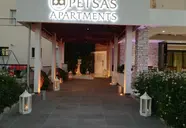 Petsas Apartments (Coral Bay)