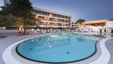 Pharos, Hvar Bayhill