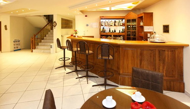 Philoxenia Inn