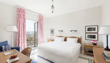Phoenicia (Valletta)