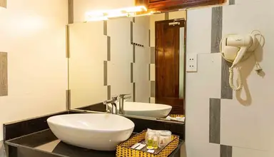 Phu Van Resort & Spa