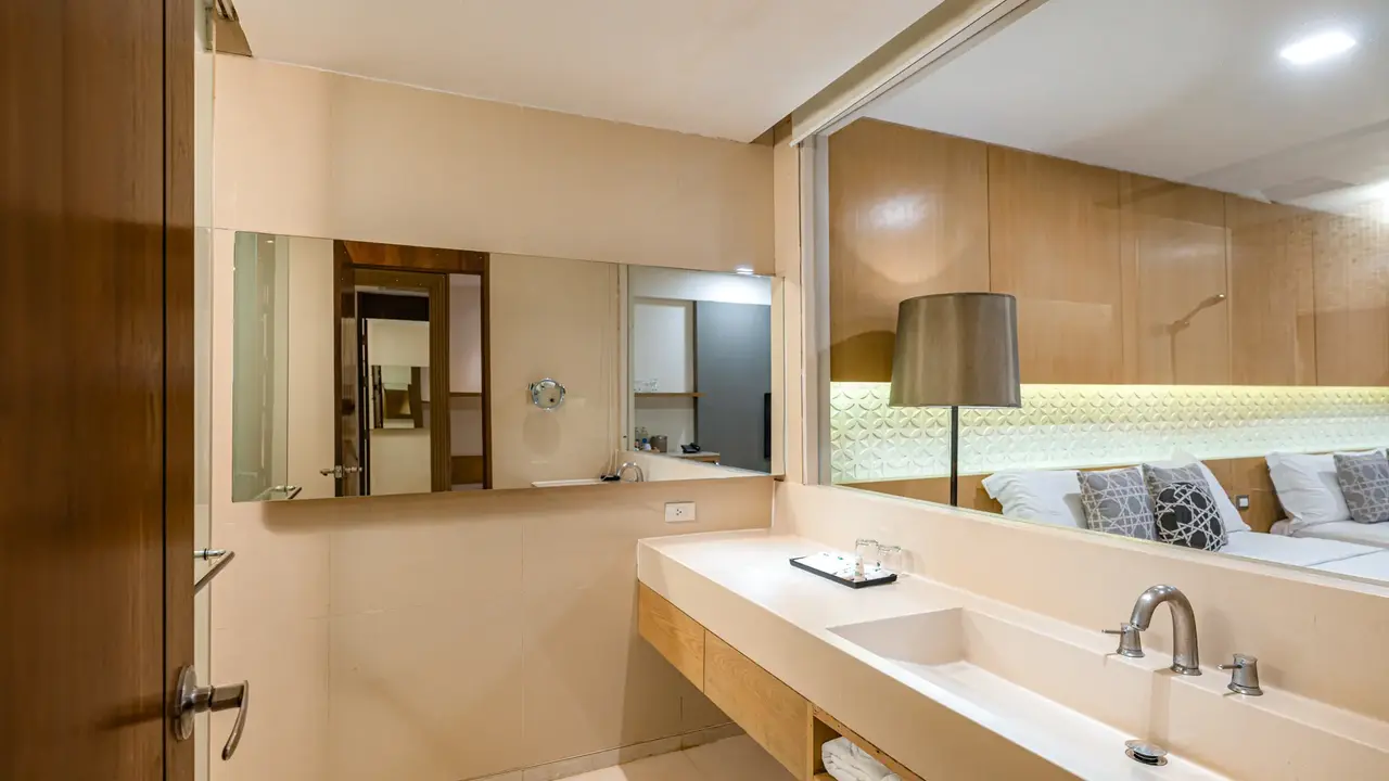 Phuket Graceland Resort & Spa