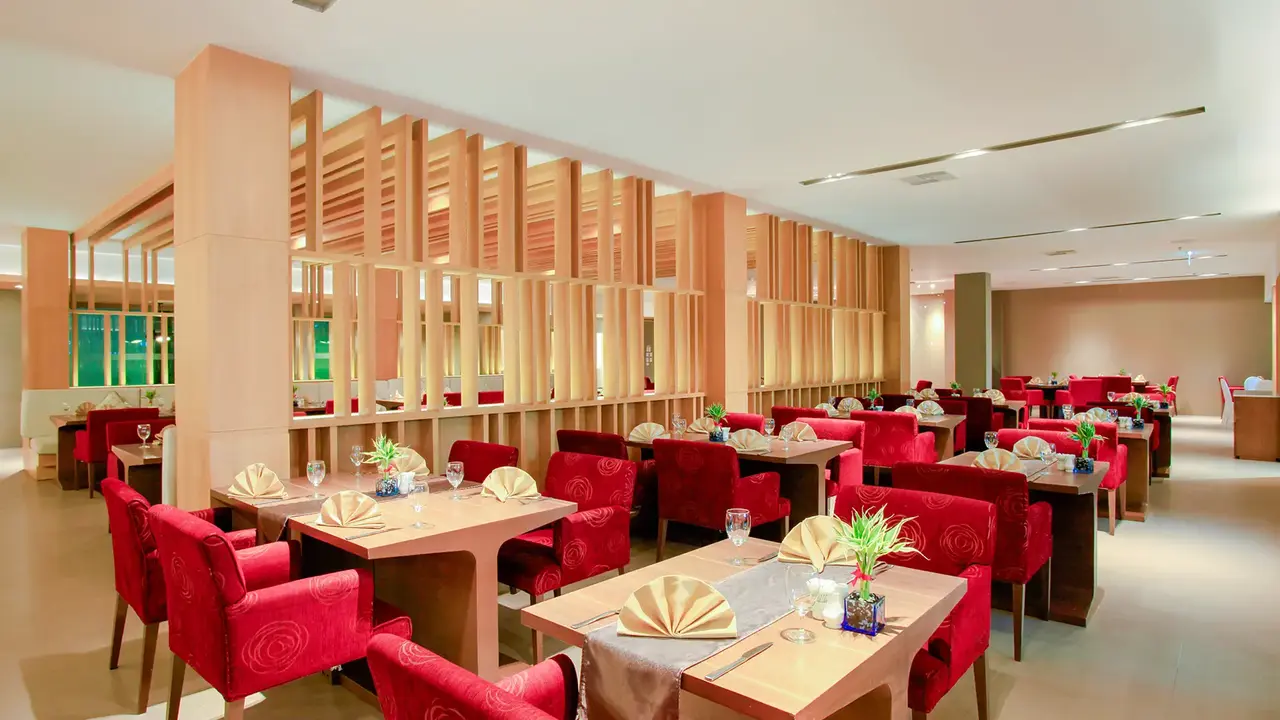 Phuket Graceland Resort & Spa