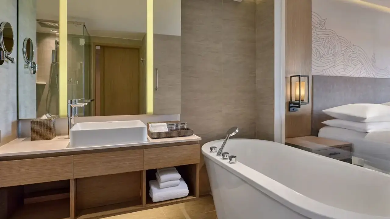 Phuket Marriott Resort & Spa Merlin Beach
