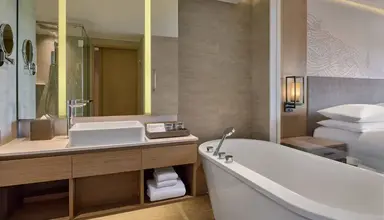 Phuket Marriott Resort & Spa Merlin Beach