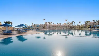 Pickalbatros Dana Beach Resort