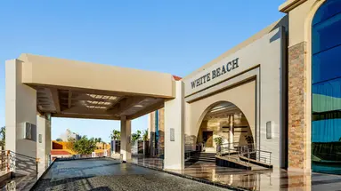Pickalbatros White Beach Resort