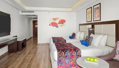 Pickalbatros White Beach Resort