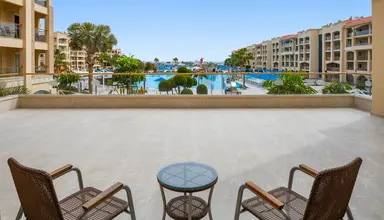 Pickalbatros White Beach Resort