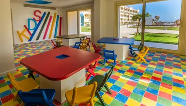 Pickalbatros White Beach Resort