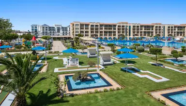 Pickalbatros White Beach Resort