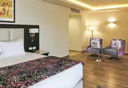 Pickalbatros White Beach Resort