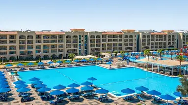 Pickalbatros White Beach Resort