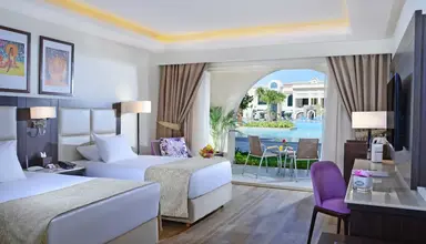 Pickalbatros White Beach Resort