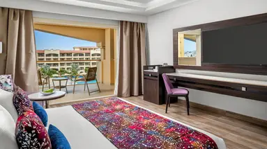 Pickalbatros White Beach Resort