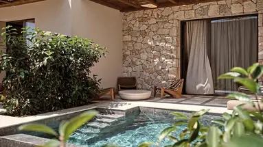Pierros Verde Private Suites