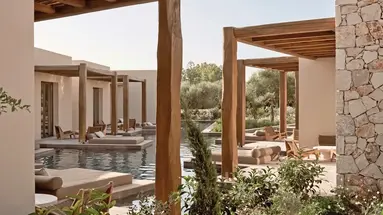 Pierros Verde Private Suites